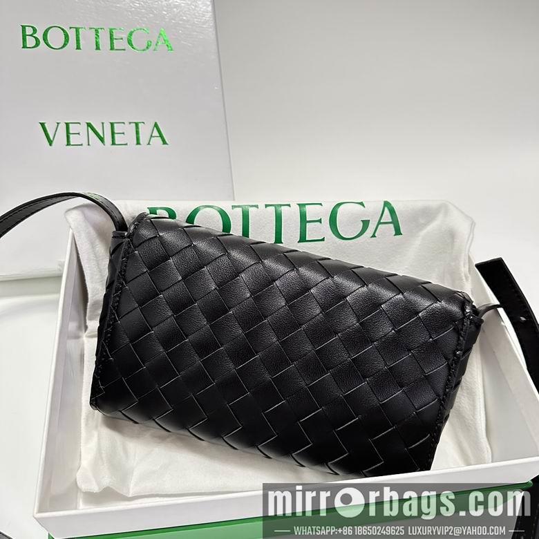 Bottega Veneta Replica Bags Andiamo 6335 13.5X21.5X4.5cm XMY 5