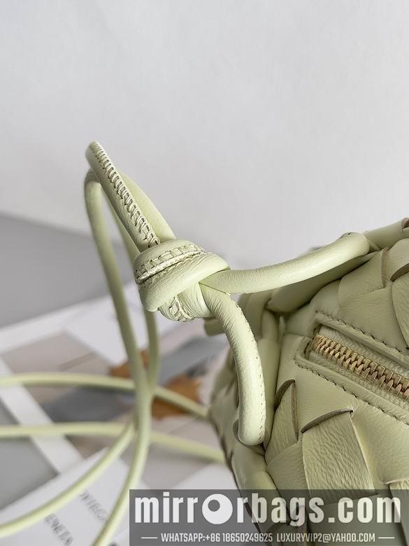 Bottega Veneta Replica Bags 680255 25x15x8cm BG 2