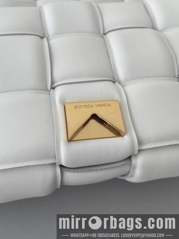 Bottega Veneta Replica Bags 680070 26x18x6cm BG