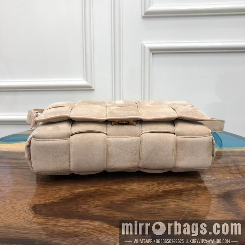 Bottega Veneta Replica Bags 1970 26x18x8cm BG