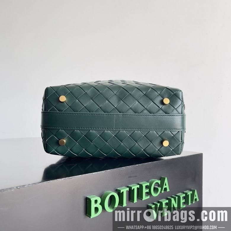 Bottega Veneta Replica Bags 754443 22X13X9cm YG 10