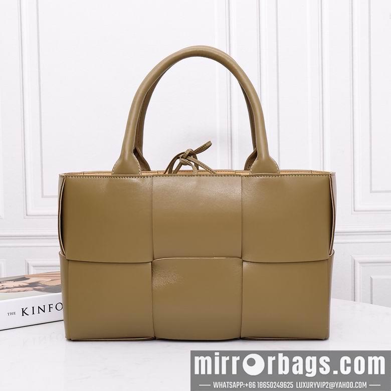 Bottega Veneta Replica Bags AD2218A 36X22X12