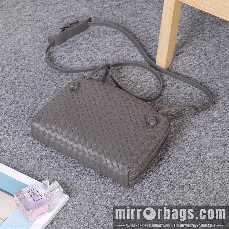 Bottega Veneta Replica Bags 25x19x5 cm dl
