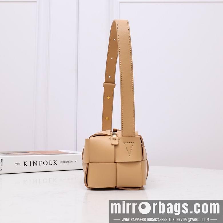 Bottega Veneta Replica Bags 2245 23.5X10X10cm EL 3