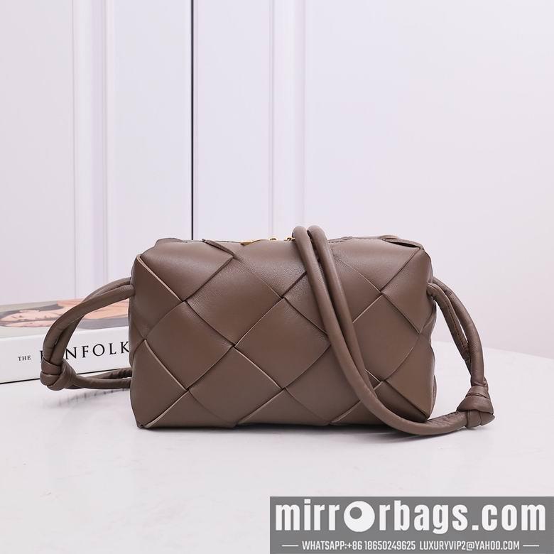 Bottega Veneta Replica Bags 2240-1 22X14.5X7.5cm EL 9