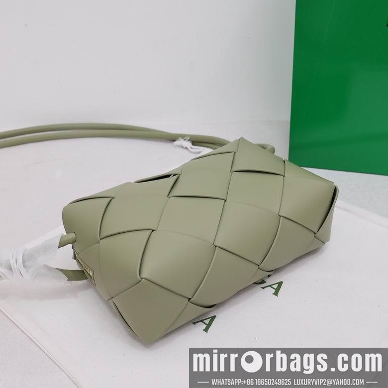 Bottega Veneta Replica Bags 002 14X22X7cm XMY 3