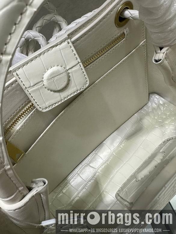 Bottega Veneta Replica Bags Andiamo 8880-E 25X22X10.5cm JY 6