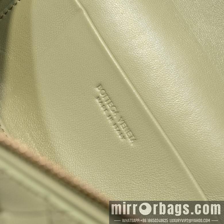 Bottega Veneta Replica Bags 9109 22X12.5X5cm EL 4