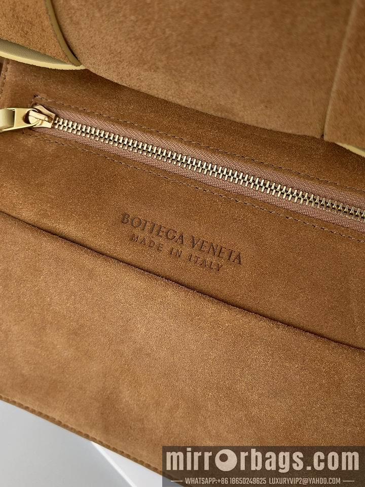 Bottega Veneta Replica Bags BV Arco 33木薯色 38x33x6cm CN