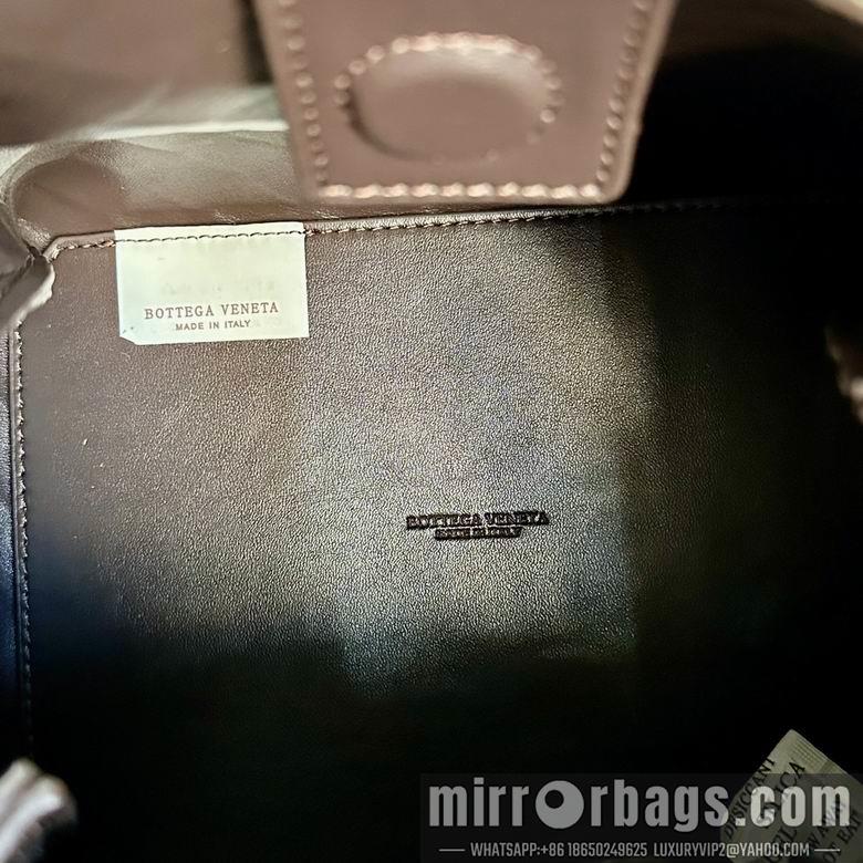 Bottega Veneta Replica Bags Parachute 211 16.5X21X17cm XMY 2