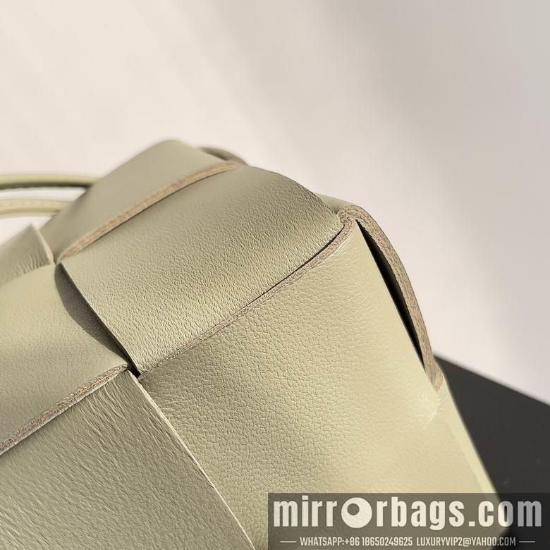 Bottega Veneta Replica Bags 680217 14x9x9cm BG 2