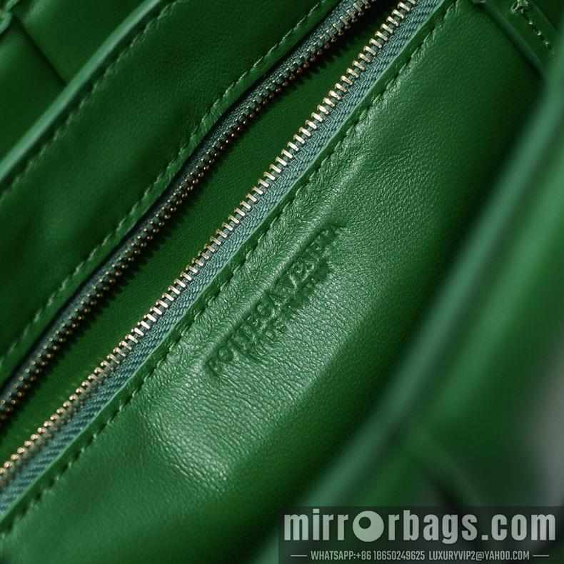 Bottega Veneta Replica Bags 6688 26x18x8 cm dl 4
