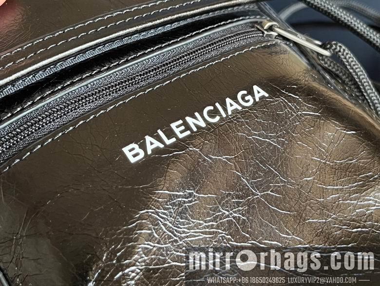 Balenciaga Bags 801300 15.5X4X19cm GY