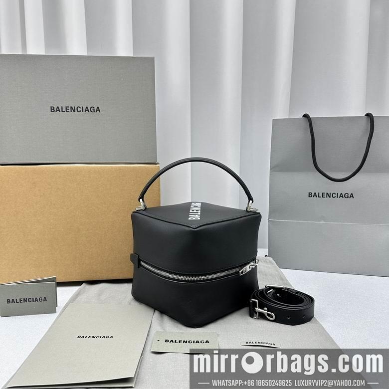 Balenciaga Bags 92856 16X16cm GY
