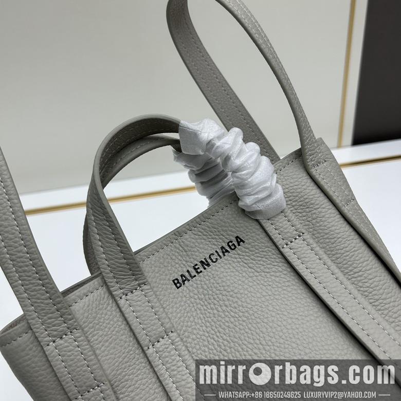 Balenciaga Bags Balenciaga 1090 17x15x13cm ww1