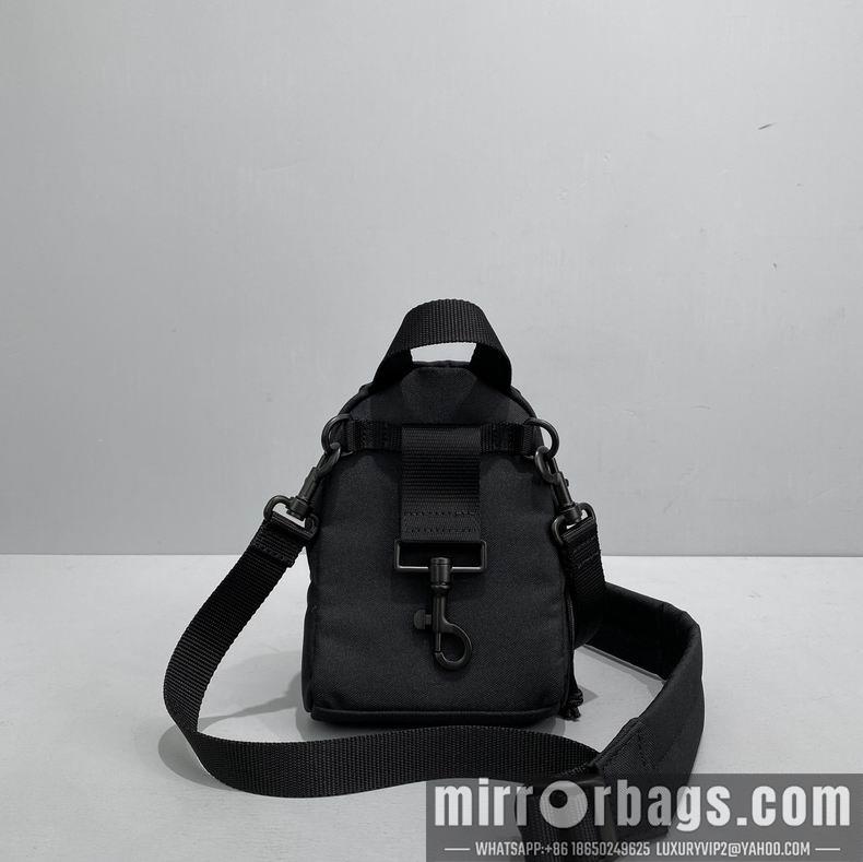 Balenciaga Bags 92717 18x13x5 cm fy
