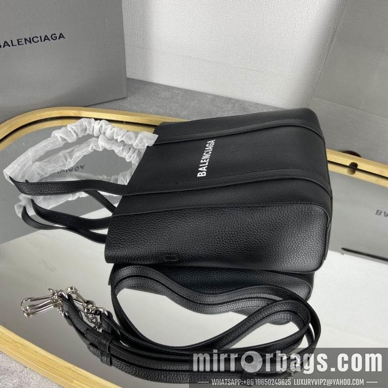 Balenciaga Bags Everyday tote 19x9.5x22cm FY