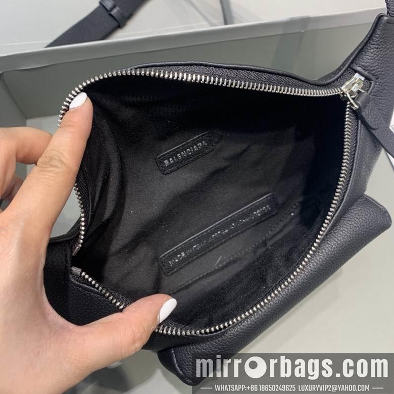 Balenciaga Bags Balenciaga 上长30x下长18x高13x宽3 FY
