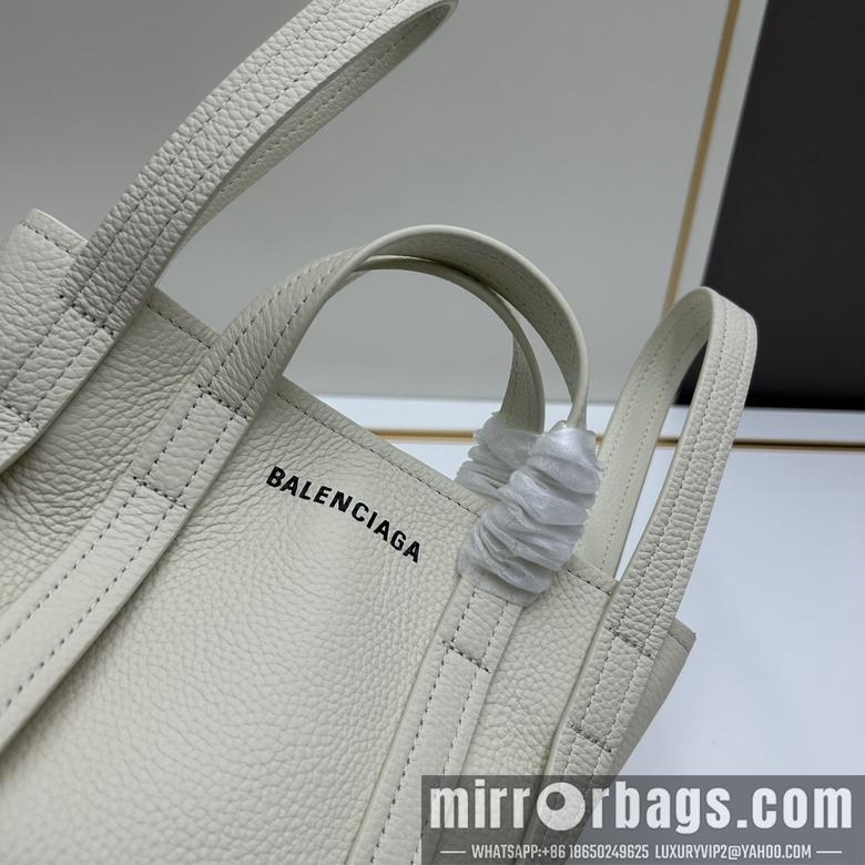 Balenciaga Bags Balenciaga 1090 17x15x13cm ww3