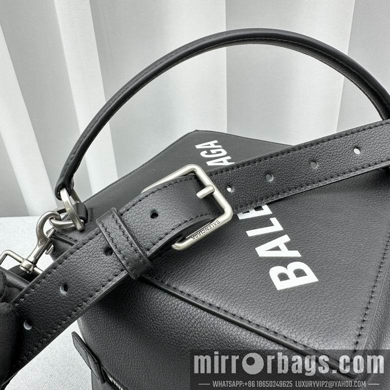 Balenciaga Bags 92856 16X16cm GY