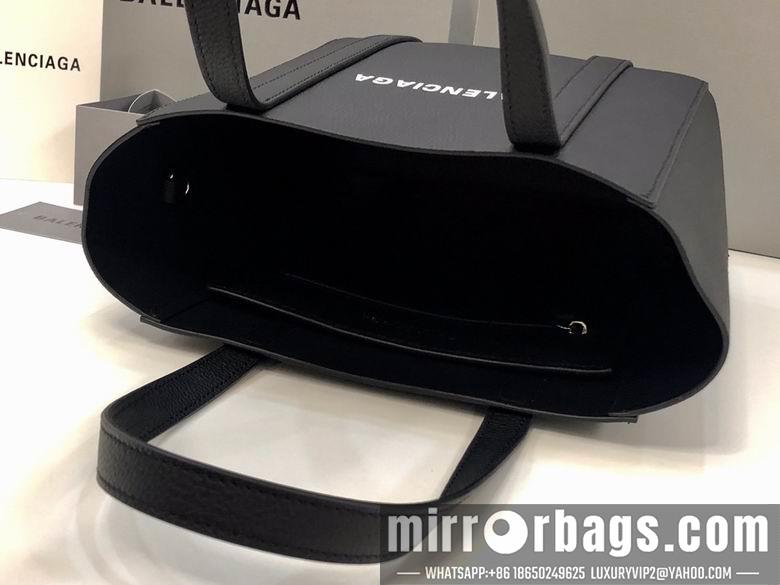 Balenciaga Bags 810630 19x9.5x22cm FY