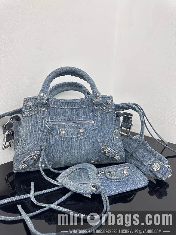 Balenciaga Bags 699 26X17.8X11.4cm GY