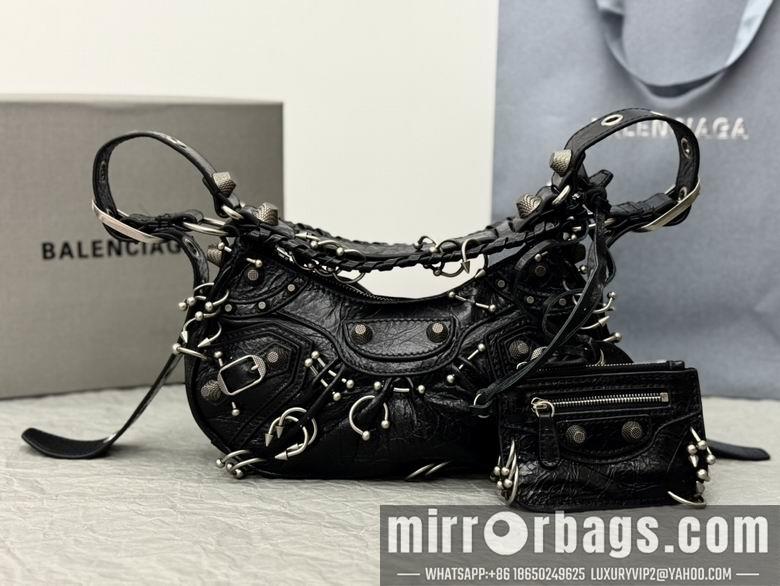 Balenciaga Bags 701 26X16X9.9cm GY
