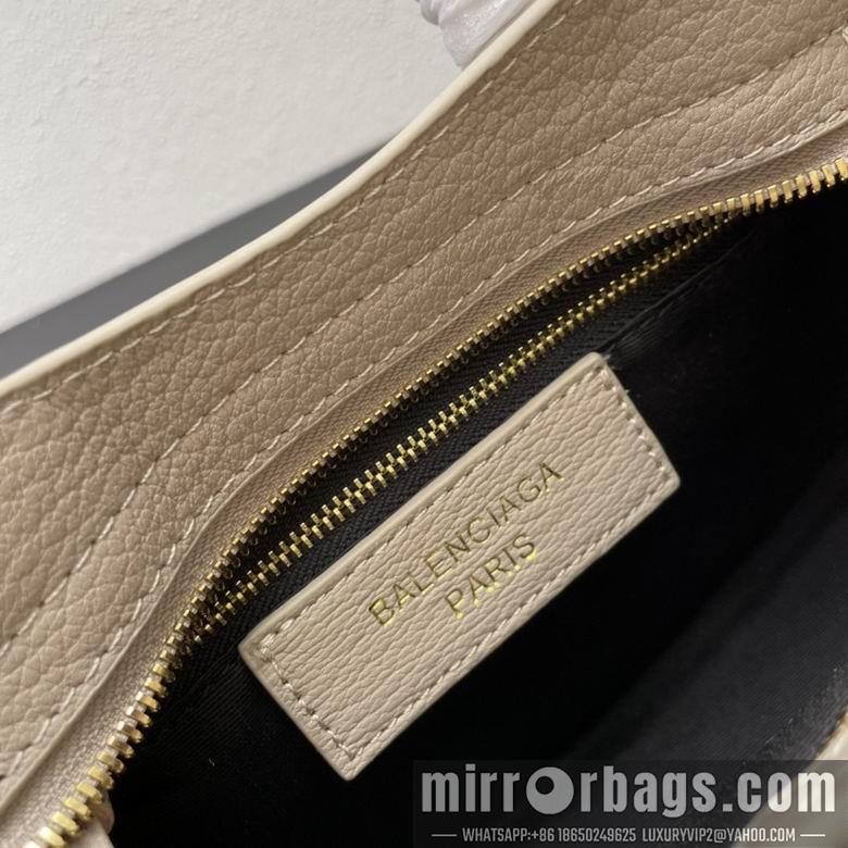 Balenciaga Bags 28X20X9.5cm 092505 GY 6