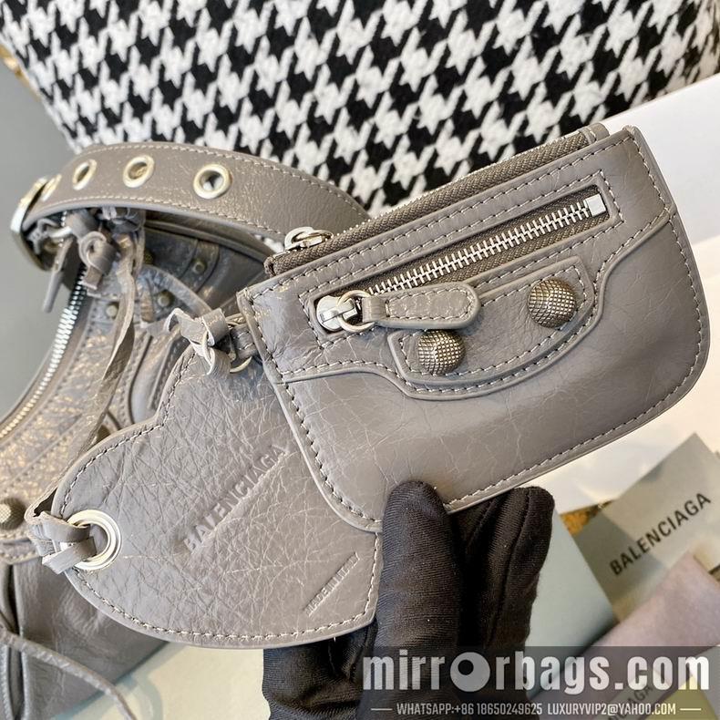 Balenciaga Bags S26x7x16 L33x9x16cm 2