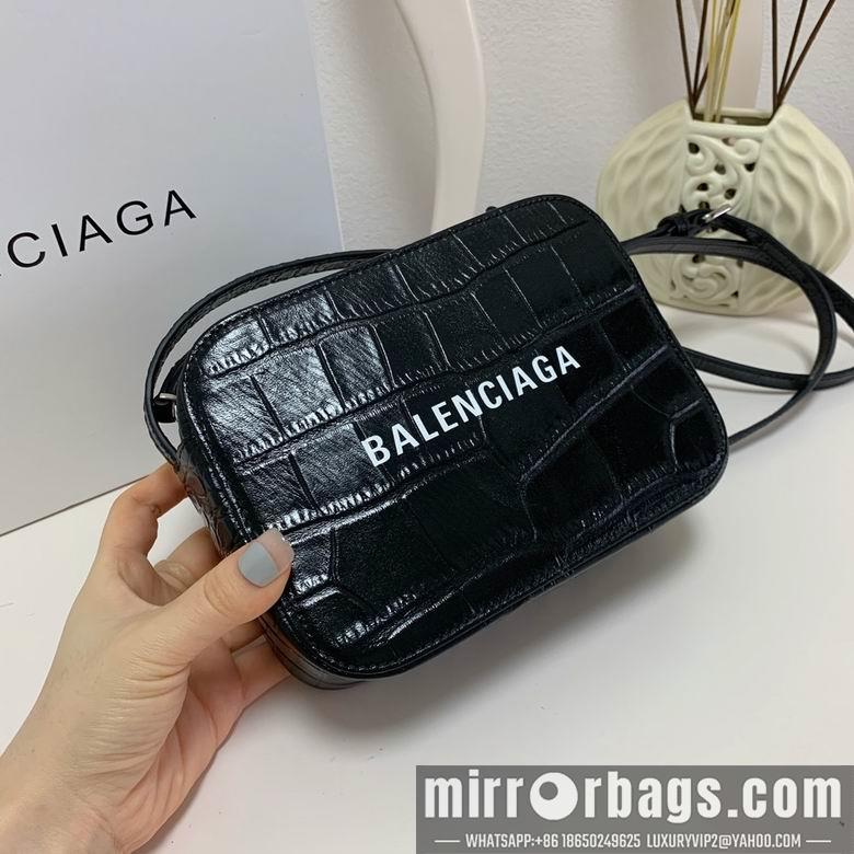 Balenciaga Bags Everyday Camera Mini 20cm FY 4