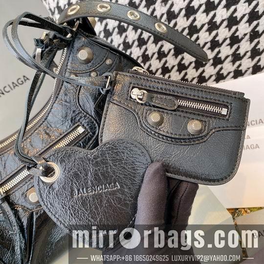 Balenciaga Bags S26x7x16 L33x9x16cm 7