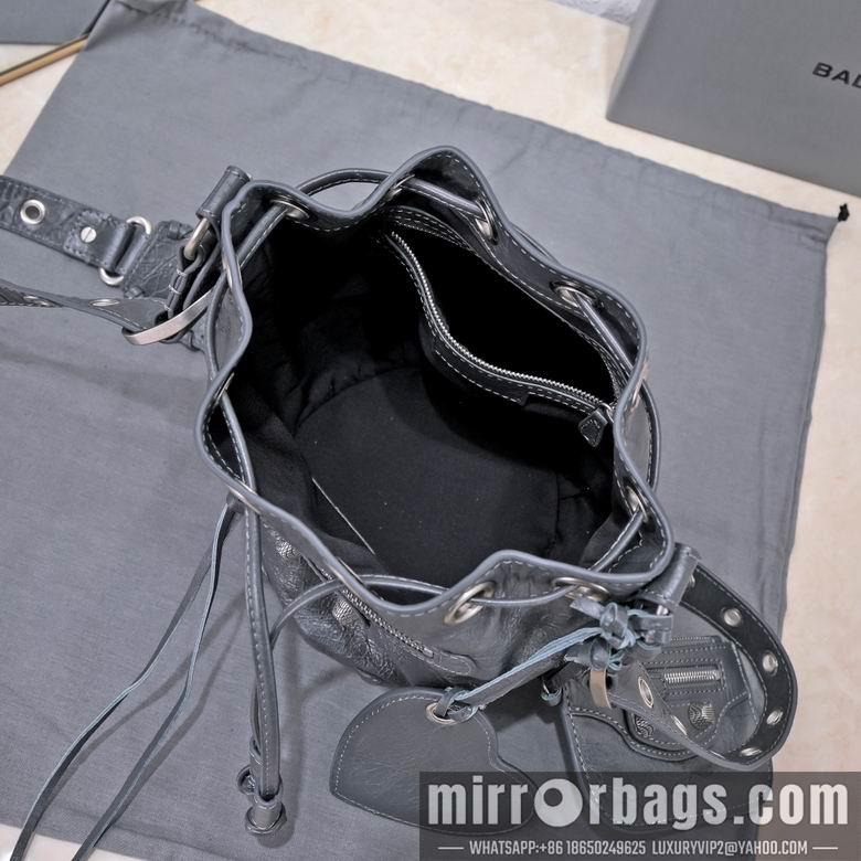 Balenciaga Bags 15X20X18cm 112902 GY 6