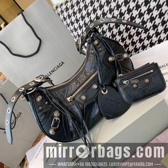 Balenciaga Bags S26x7x16 L33x9x16cm 7