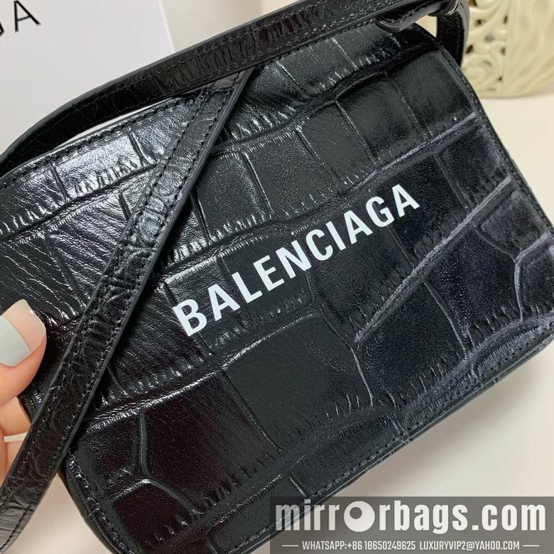 Balenciaga Bags Everyday Camera Mini 20cm FY 4
