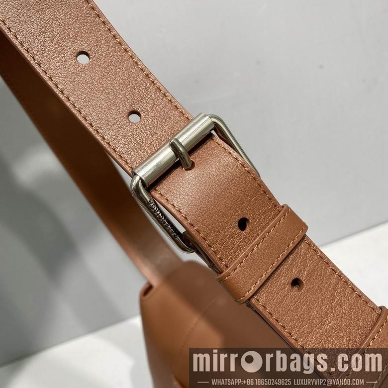 Balenciaga Bags 21ss 92724 32x20.8x15.5cm FY 3