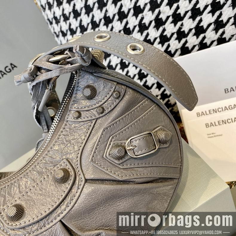 Balenciaga Bags S26x7x16 L33x9x16cm 2