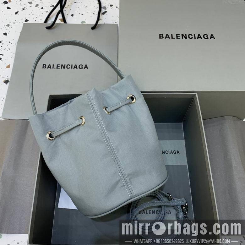 Balenciaga Bags Balenciaga 15x15x18cm FY 6