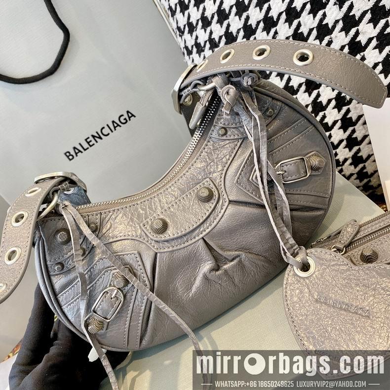 Balenciaga Bags S26x7x16 L33x9x16cm 2
