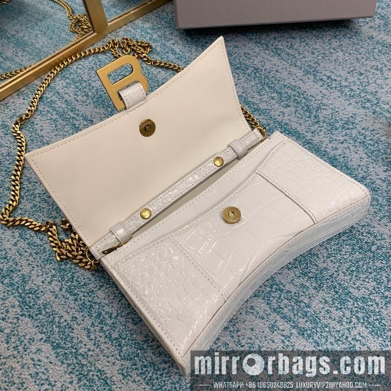 Balenciaga Bags 656050 19x12x5cm FY 3