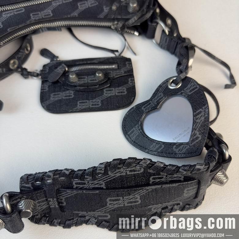 Balenciaga Bags 33X16X8.4cm 082701 GY 5