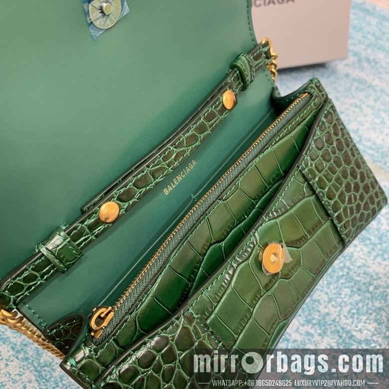 Balenciaga Bags 656050 19x12x5cm FY 4