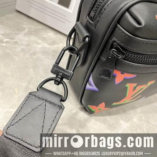 1:1 Louis Vuitton Bags Comet M22495 21.5x14x7.5cm ss