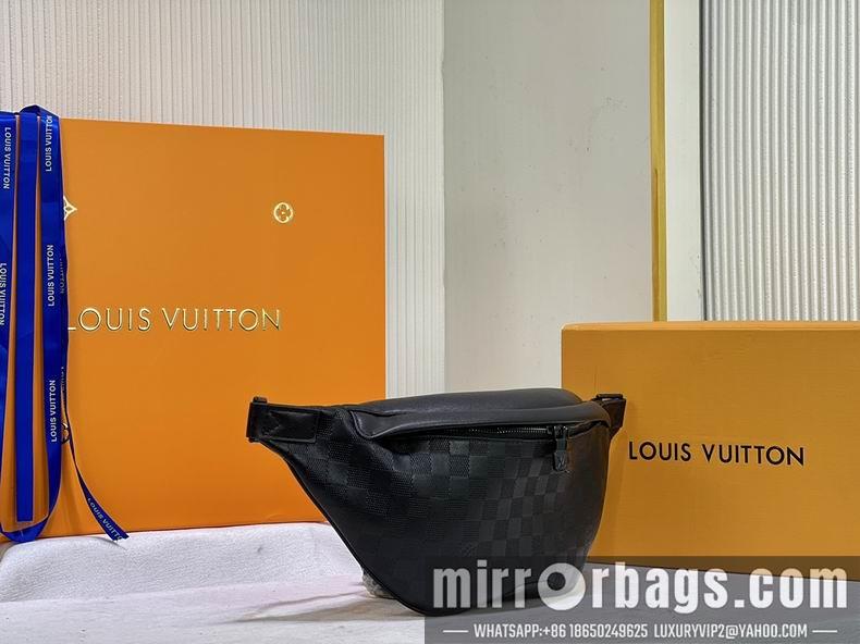 1:1 Louis Vuitton Bags Discovery Bumbag M40161 37x30x6 cm cs