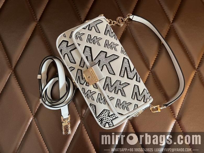 Michael Kors Bags Bradshaw 26X14X4cm 091106 DY 1