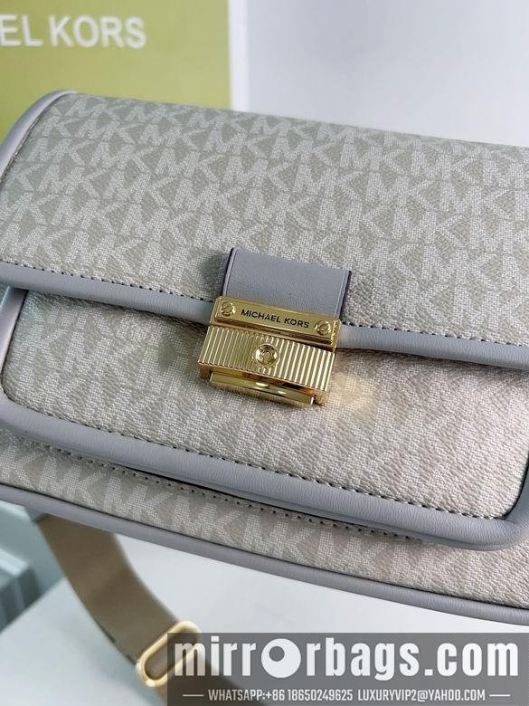 Michael Kors Bags Bradshaw 2101 24X8X16cm DY 3