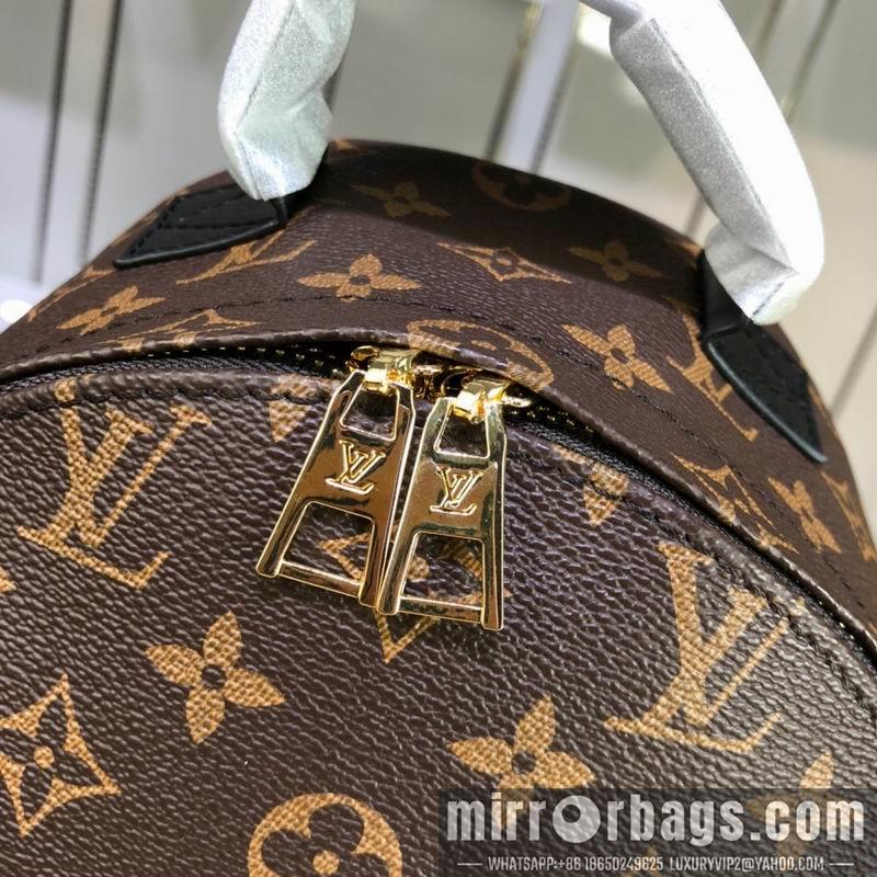 1:1 Louis Vuitton Bags SS M41560