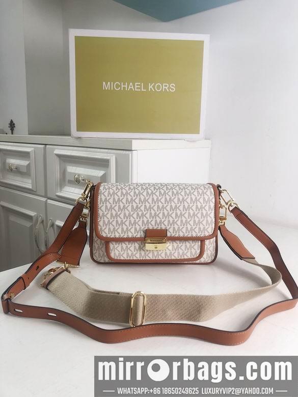 Michael Kors Bags Bradshaw 2101 24X8X16cm DY 4