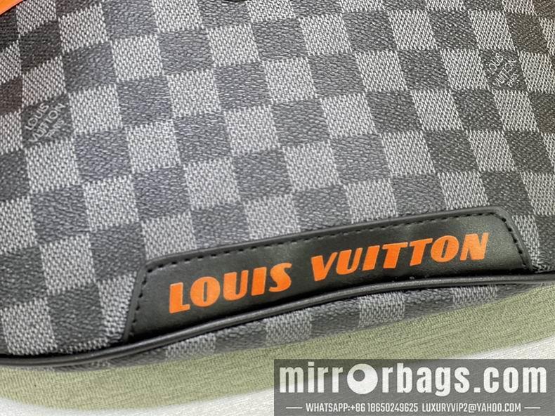 1:1 Louis Vuitton Bags Discovery Bumbag M40161 37x30x6 cm cs