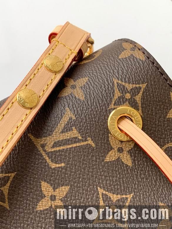 1:1 Louis Vuitton Bags M46581 20X20X13cm XM
