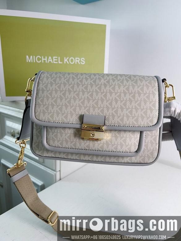 Michael Kors Bags Bradshaw 2101 24X8X16cm DY 3